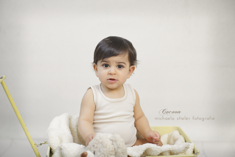 Michaela Stieler Kinder cocoon pictures Kinderfotografie Fotograf Neugeborene Babyfotografie Bremen Oldenburg Hamburg Verden Hannover Baby Neugeborenenfotografie Kinderfotos Fotografie Babyfotos