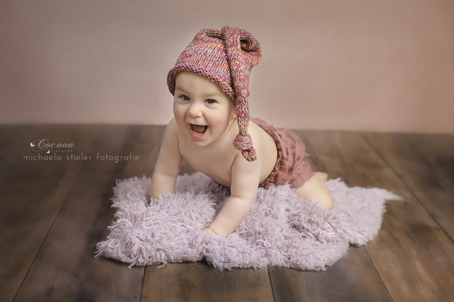 Michaela Stieler Kinder cocoon pictures Kinderfotografie Fotograf Neugeborene Babyfotografie Bremen Oldenburg Hamburg Verden Hannover Baby Neugeborenenfotografie Kinderfotos Fotografie Babyfotos