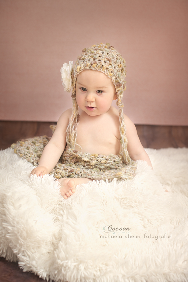 Michaela Stieler Kinder cocoon pictures Kinderfotografie Fotograf Neugeborene Babyfotografie Bremen Oldenburg Hamburg Verden Hannover Baby Neugeborenenfotografie Kinderfotos Fotografie Babyfotos