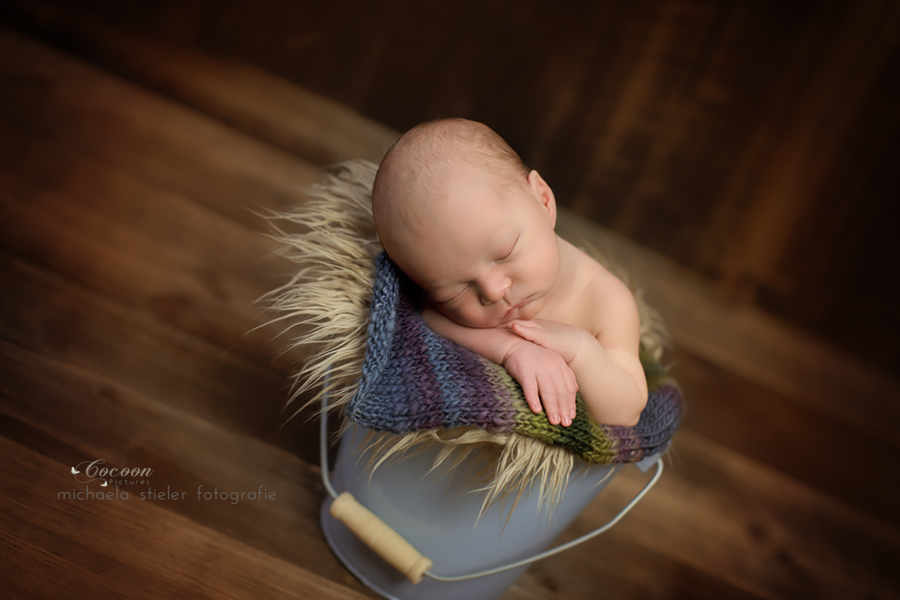Michaela Stieler Kinder cocoon pictures Kinderfotografie Fotograf Neugeborene Babyfotografie Bremen Oldenburg Hamburg Verden Hannover Baby Neugeborenenfotografie Kinderfotos Fotografie Babyfotos