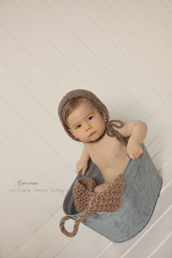 Michaela Stieler Kinder cocoon pictures Kinderfotografie Fotograf Neugeborene Babyfotografie Bremen Oldenburg Hamburg Verden Hannover Baby Neugeborenenfotografie Kinderfotos Fotografie Babyfotos