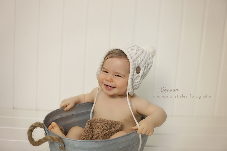 Michaela Stieler Kinder cocoon pictures Kinderfotografie Fotograf Neugeborene Babyfotografie Bremen Oldenburg Hamburg Verden Hannover Baby Neugeborenenfotografie Kinderfotos Fotografie Babyfotos
