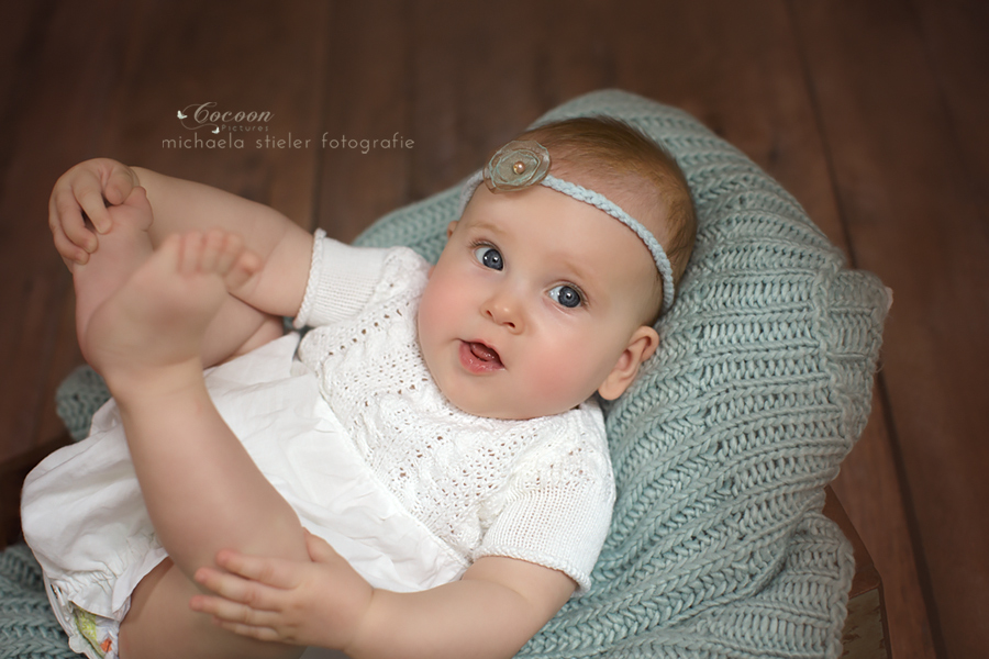 Michaela Stieler Kinder cocoon pictures Kinderfotografie Fotograf Neugeborene Babyfotografie Bremen Oldenburg Hamburg Verden Hannover Baby Neugeborenenfotografie Kinderfotos Fotografie Babyfotos
