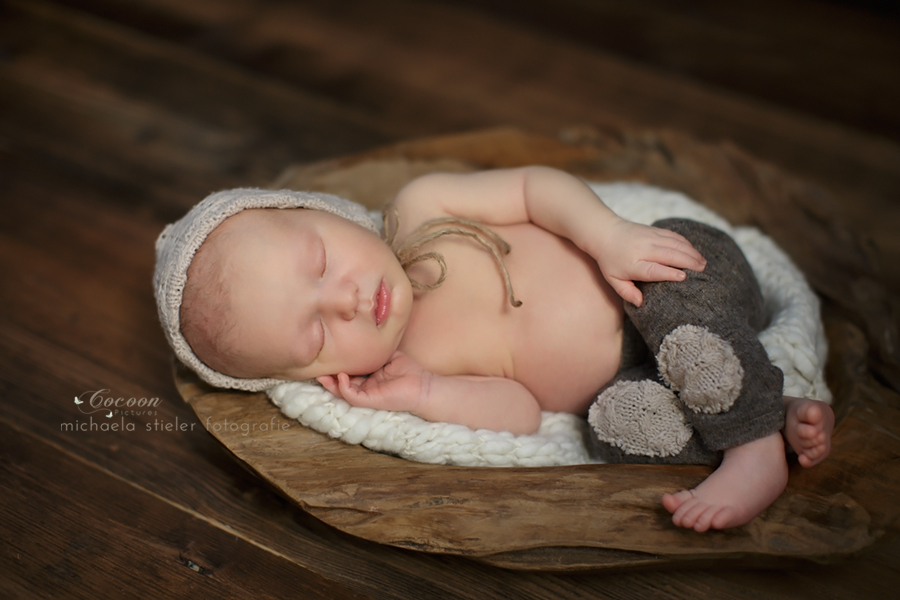 Michaela Stieler Kinder cocoon pictures Kinderfotografie Fotograf Neugeborene Babyfotografie Bremen Oldenburg Hamburg Verden Hannover Baby Neugeborenenfotografie Kinderfotos Fotografie Babyfotos