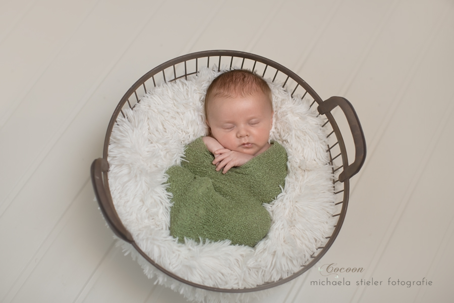 Michaela Stieler Kinder cocoon pictures Kinderfotografie Fotograf Neugeborene Babyfotografie Bremen Oldenburg Hamburg Verden Hannover Baby Neugeborenenfotografie Familienfotos Kinderfotos Fotografie Babyfotos