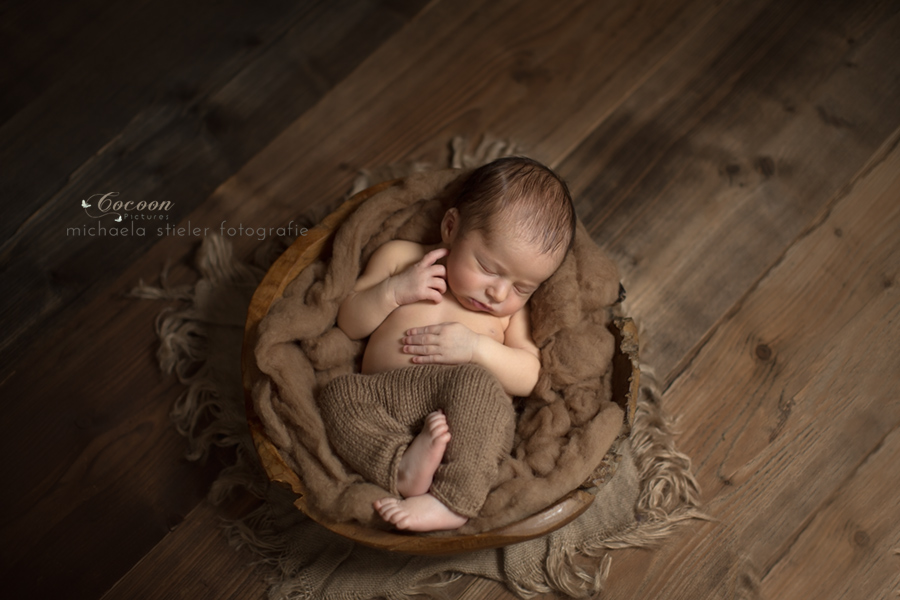 Michaela Stieler Kinder cocoon pictures Kinderfotografie Fotograf Neugeborene Babyfotografie Bremen Oldenburg Hamburg Verden Hannover Baby Neugeborenenfotografie Familienfotos Kinderfotos Fotografie Babyfotos