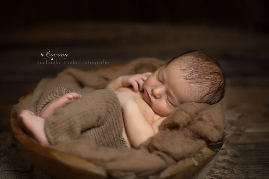 Michaela Stieler Kinder cocoon pictures Kinderfotografie Fotograf Neugeborene Babyfotografie Bremen Oldenburg Hamburg Verden Hannover Baby Neugeborenenfotografie Familienfotos Kinderfotos Fotografie Babyfotos