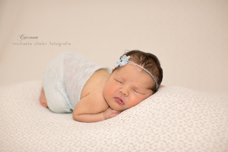 Michaela, Stieler, Kinder, cocoon, pictures, Kinderfotografie, Fotograf, Neugeborene, Neugeborenenfotografin, Babyfotografie, Bremen, Oldenburg, Hamburg, Verden, Hannover, Baby, Neugeborenenfotografie, Kinderfotos, Fotografie, Babyfotos