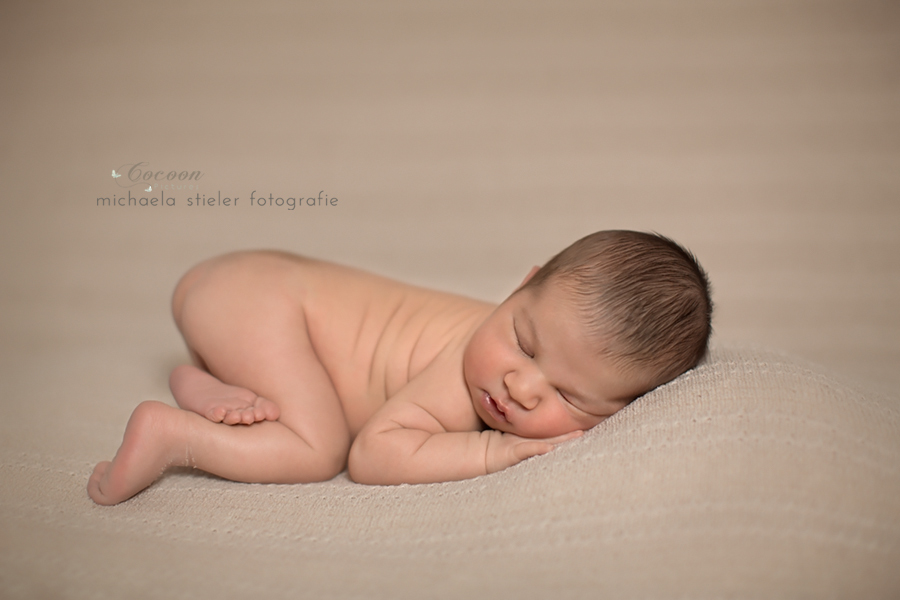 Michaela, Stieler, Kinder, cocoon, pictures, Kinderfotografie, Fotograf, Neugeborene, Neugeborenenfotografin, Babyfotografie, Bremen, Oldenburg, Hamburg, Verden, Hannover, Baby, Neugeborenenfotografie, Kinderfotos, Fotografie, Babyfotos