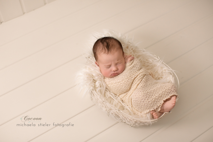 Michaela, Stieler, Kinder, cocoon, pictures, Kinderfotografie, Fotograf, Neugeborene, Neugeborenenfotografin, Babyfotografie, Bremen, Oldenburg, Hamburg, Verden, Hannover, Baby, Neugeborenenfotografie, Kinderfotos, Fotografie, Babyfotos