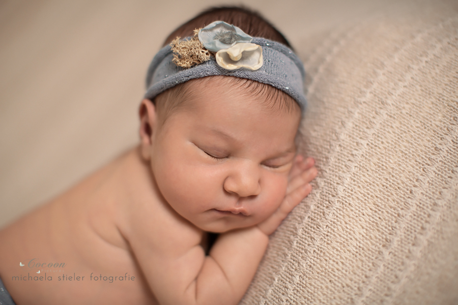 Michaela, Stieler, Kinder, cocoon, pictures, Kinderfotografie, Fotograf, Neugeborene, Neugeborenenfotografin, Babyfotografie, Bremen, Oldenburg, Hamburg, Verden, Hannover, Baby, Neugeborenenfotografie, Kinderfotos, Fotografie, Babyfotos