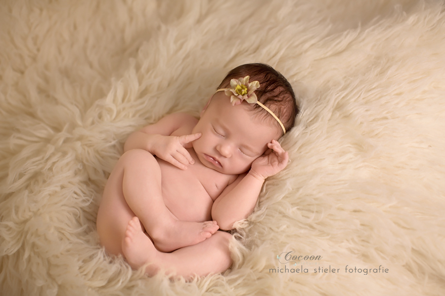 Michaela, Stieler, Kinder, cocoon, pictures, Kinderfotografie, Fotograf, Neugeborene, Neugeborenenfotografin, Babyfotografie, Bremen, Oldenburg, Hamburg, Verden, Hannover, Baby, Neugeborenenfotografie, Kinderfotos, Fotografie, Babyfotos