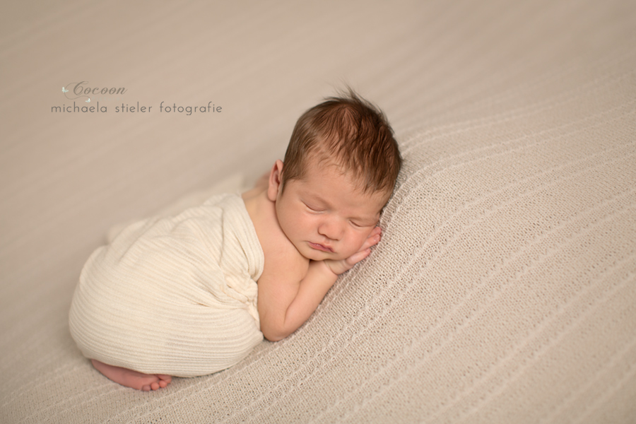 Michaela, Stieler, Kinder, cocoon, pictures, Kinderfotografie, Fotograf, Neugeborene, Neugeborenenfotografin, Babyfotografie, Bremen, Oldenburg, Hamburg, Verden, Hannover, Baby, Neugeborenenfotografie, Kinderfotos, Fotografie, Babyfotos